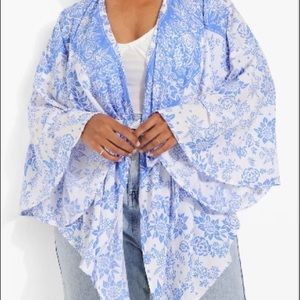 Boohoo | Plus Porcelain Wrap Kimono Sleeve Top
